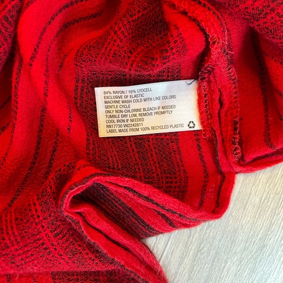 Universal Thread Women's Red & Black Striped V-Neck Maxi Sleeveless Dress Large. - Picture 6 of 9